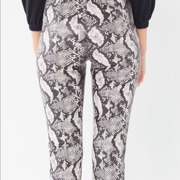 UO Maia Pink Snake Skin Pants - Picture 3 of 6